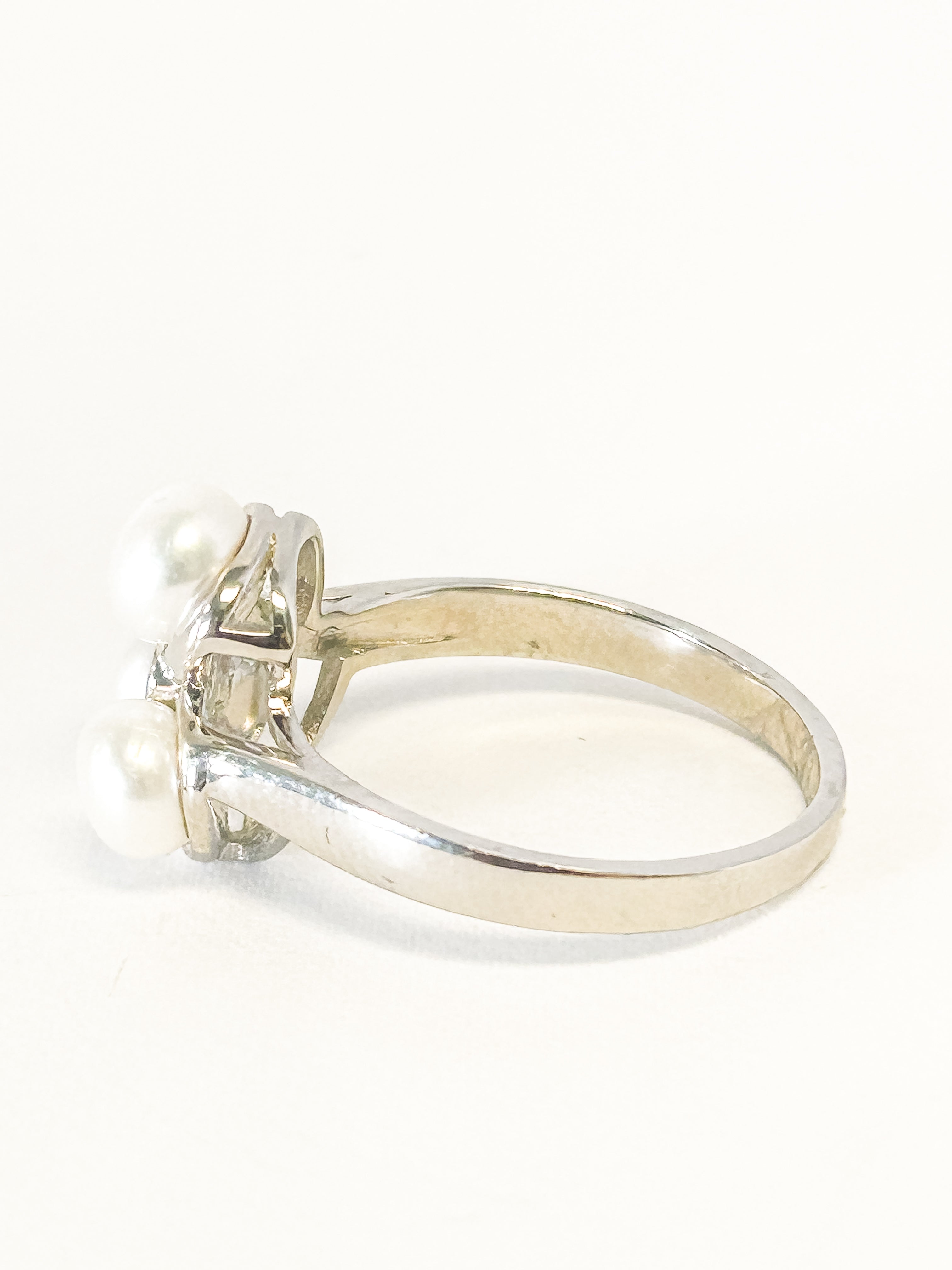 925 Sterling Silver Pearl Ring Size 8 - Frijja, LLC