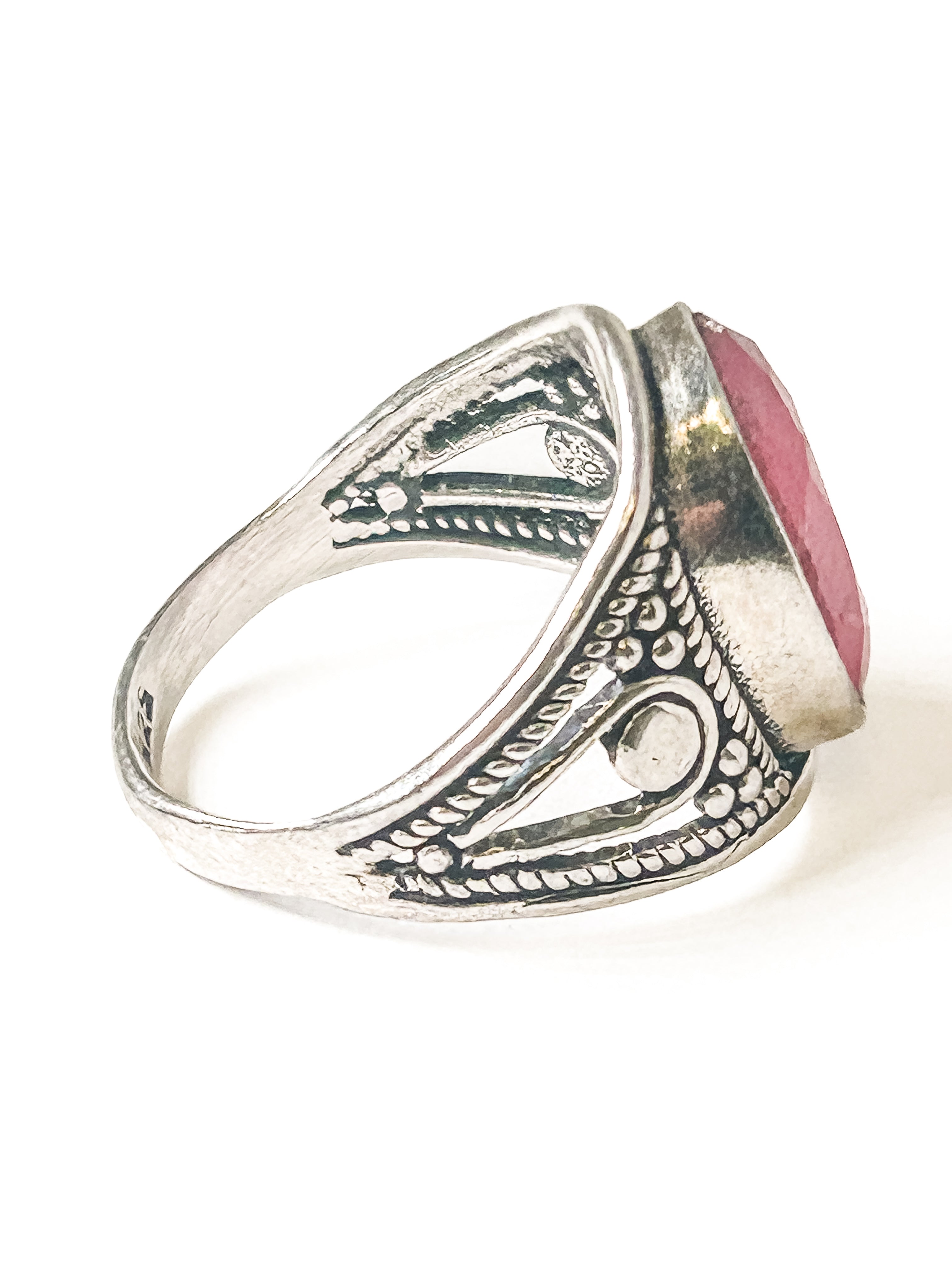 Vintage 925 Sterling Silver Oval Ruby Ring - Size 7 - Frijja, LLC
