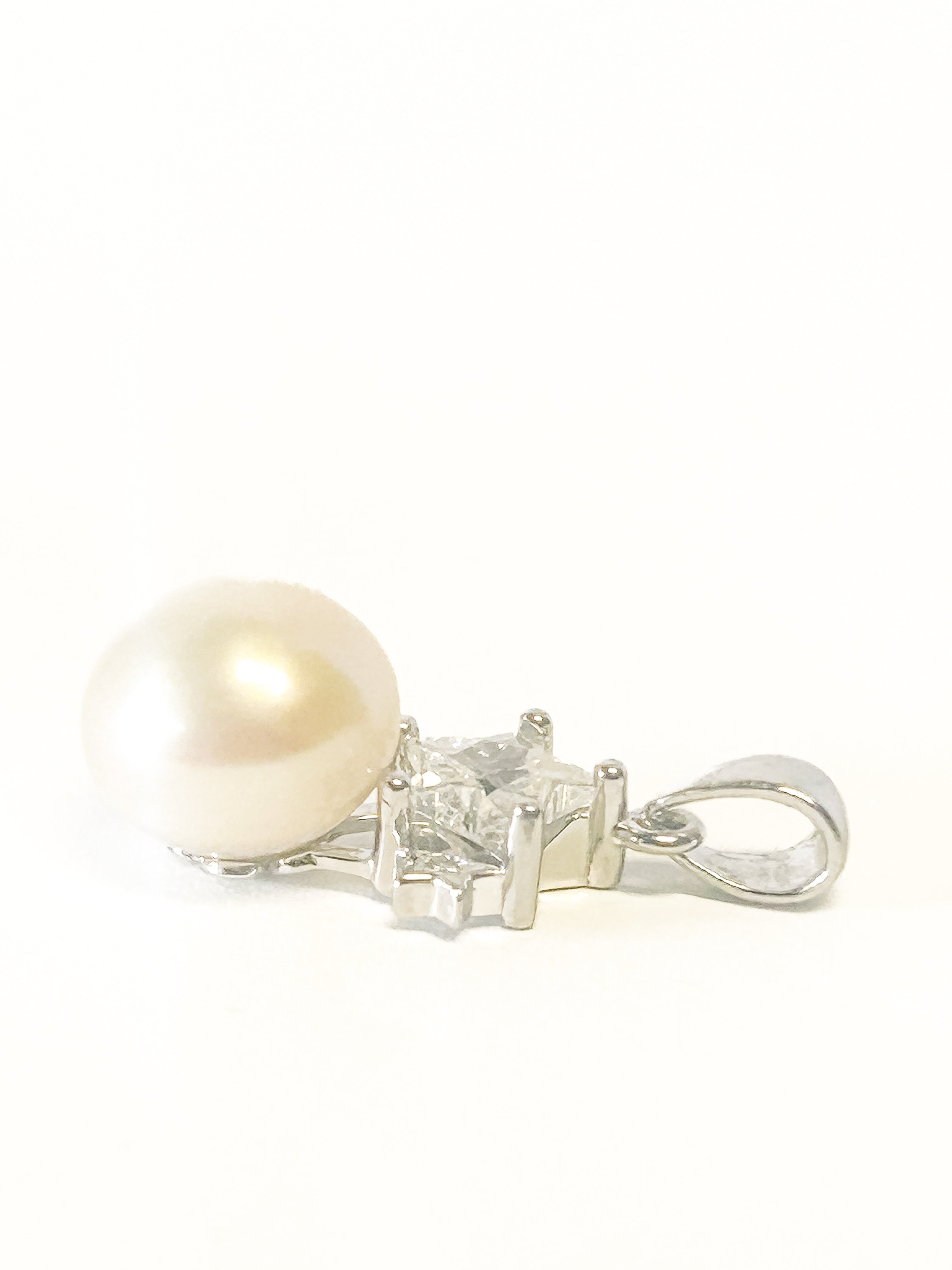 925 Sterling Silver Freshwater Pearl Pendant - Frijja, LLC