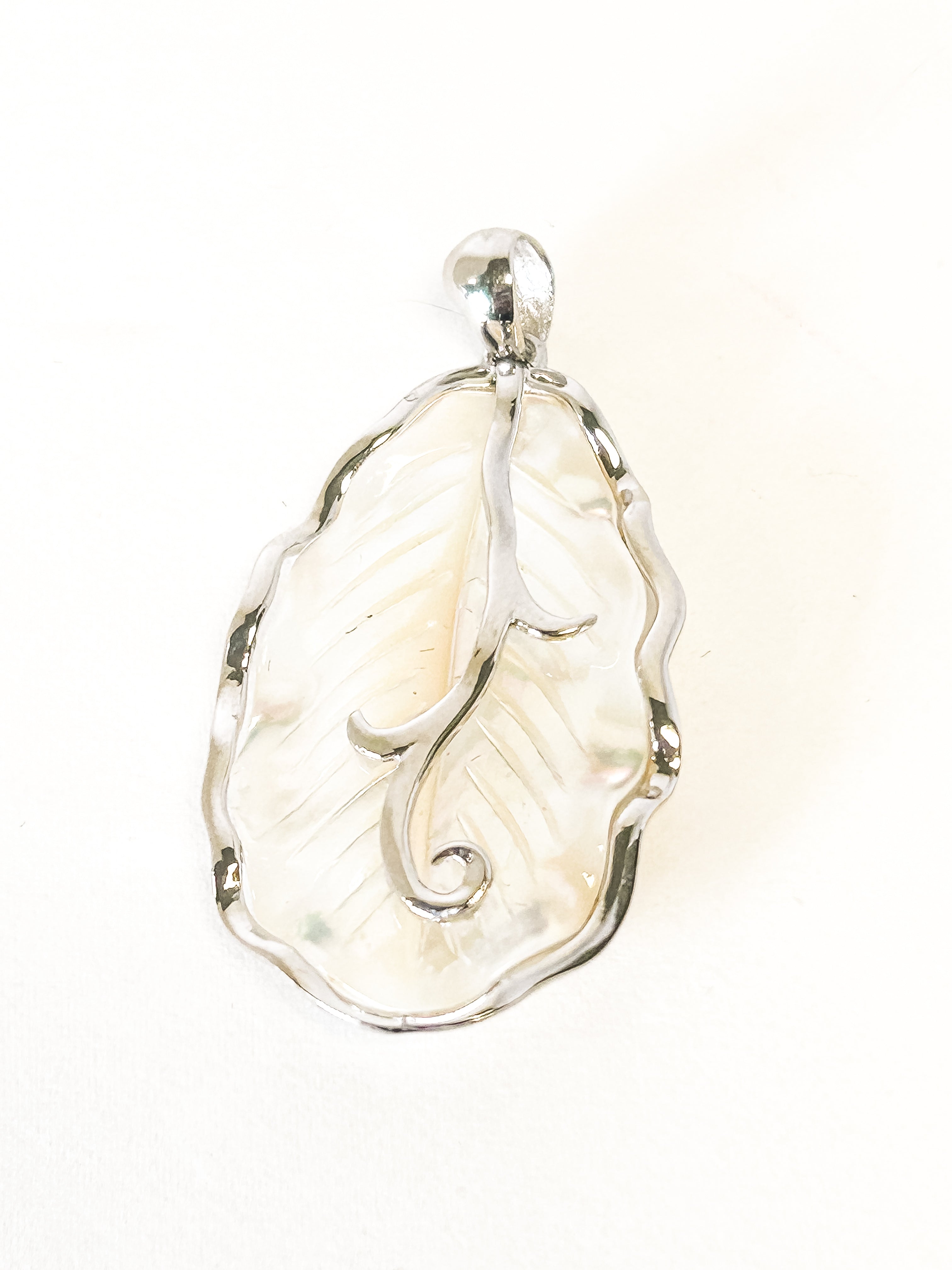 925 Sterling Silver Mother of Pearl Pendant - Frijja, LLC