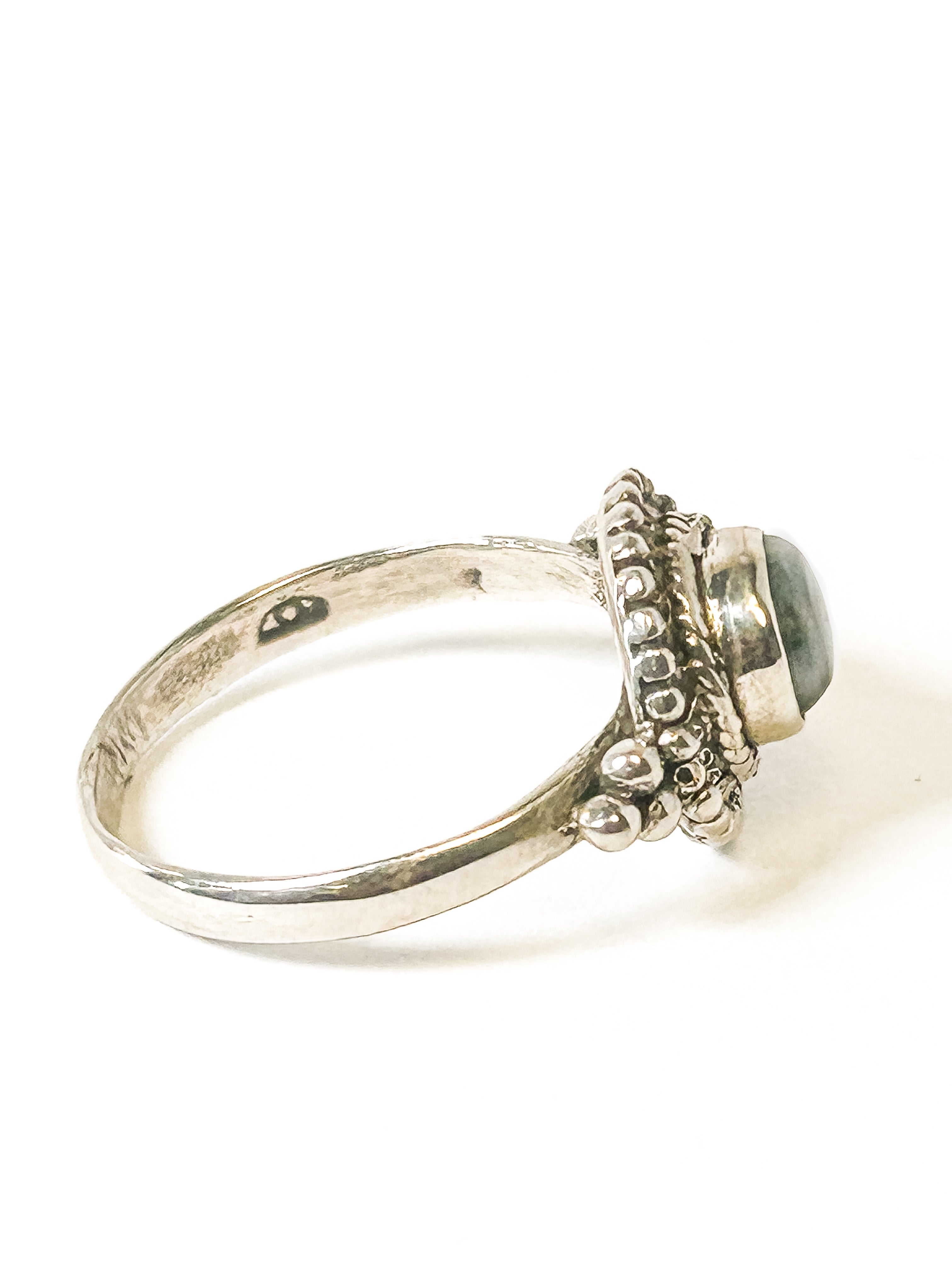 Vintage 925 Sterling Silver Round Labradorite Ring - Size 7.5 - Frijja, LLC