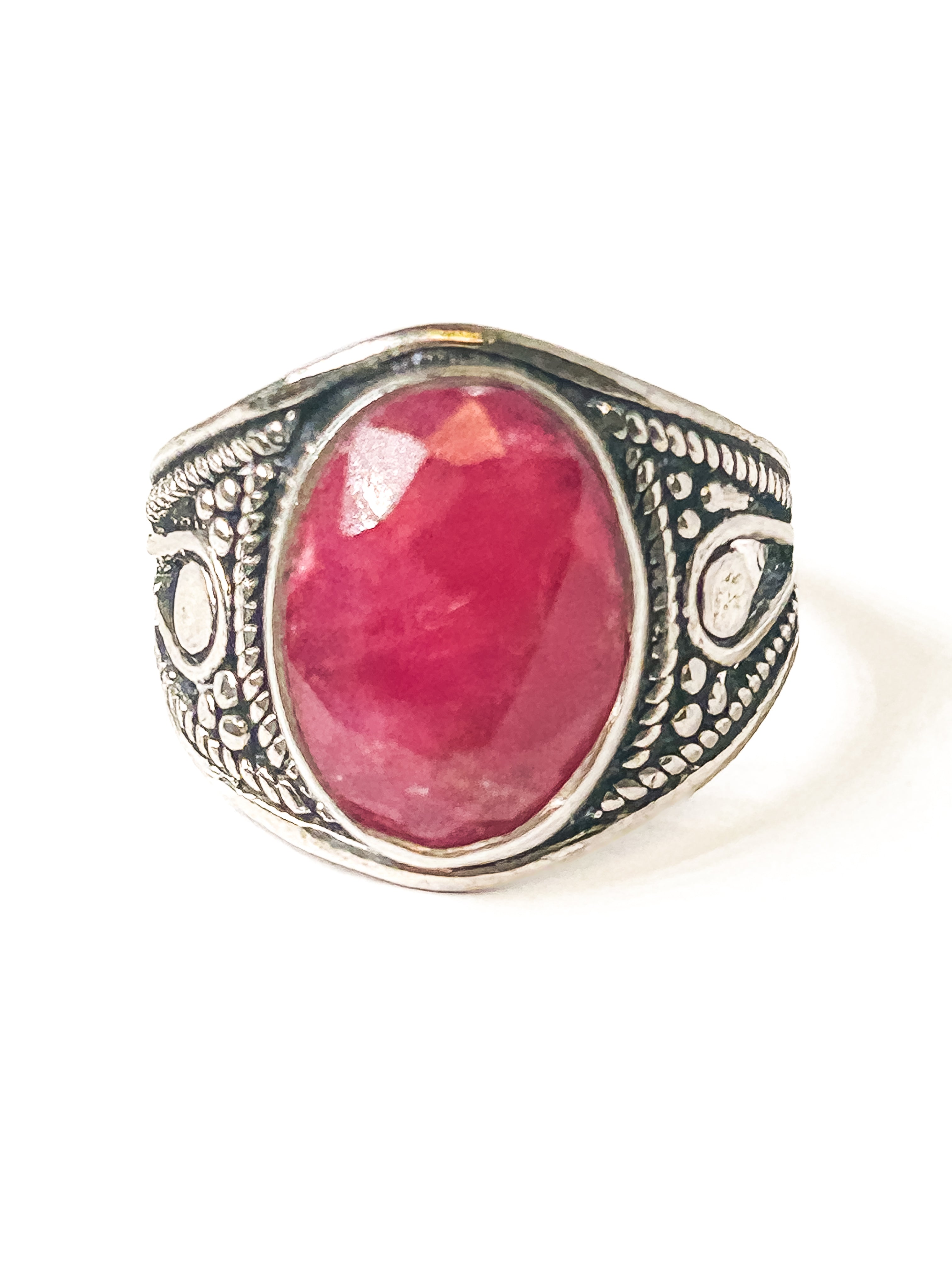 Vintage 925 Sterling Silver Oval Ruby Ring - Size 7 - Frijja, LLC