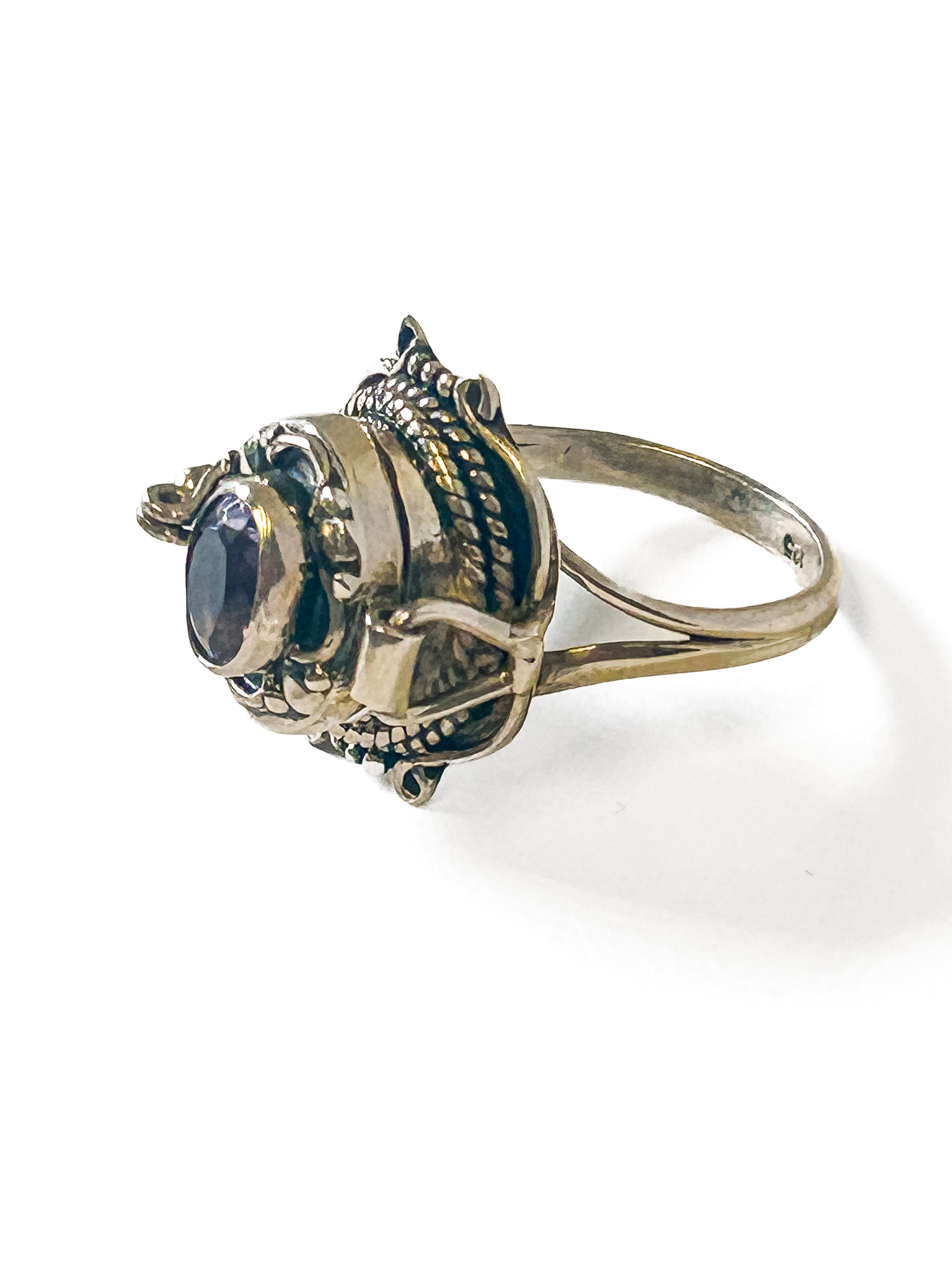 Vintage 925 Sterling Silver Amethyst Poison Ring Size 7 - Frijja, LLC