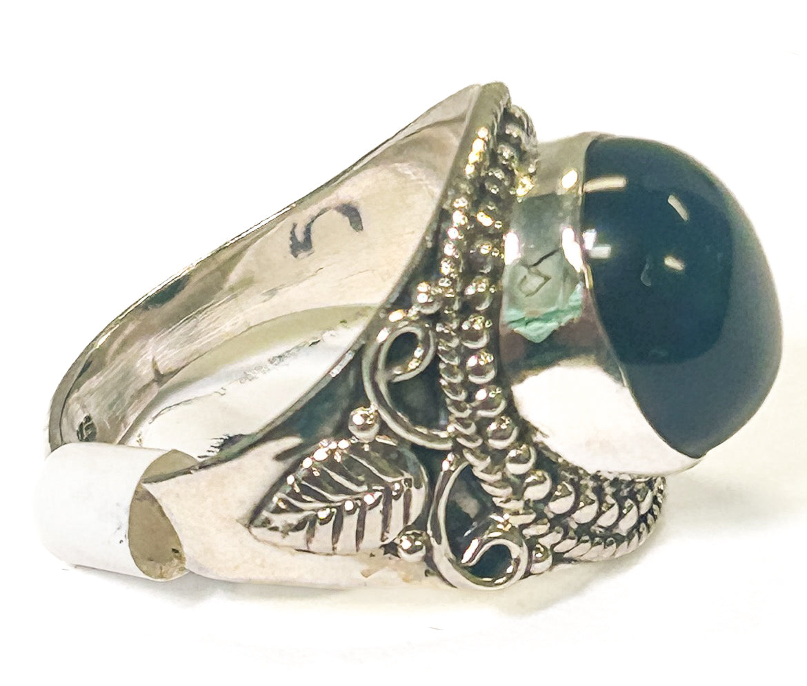 Vintage 925 Sterling Silver Round Onyx Ring - Size 7.5 - Frijja, LLC