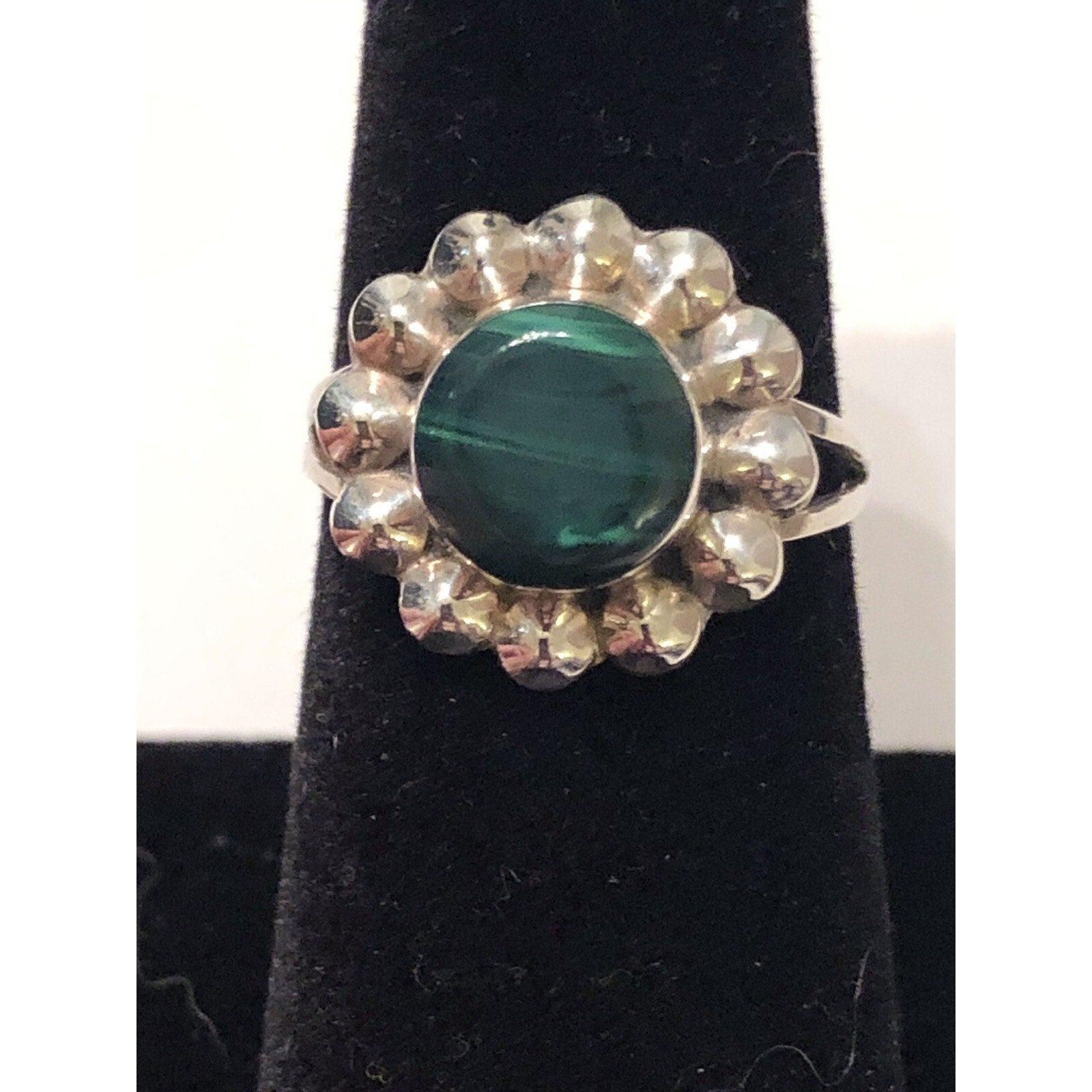 Green Malachite Gemstone Mexico 925 Sterling Silver Handmade Ring Size 7.5