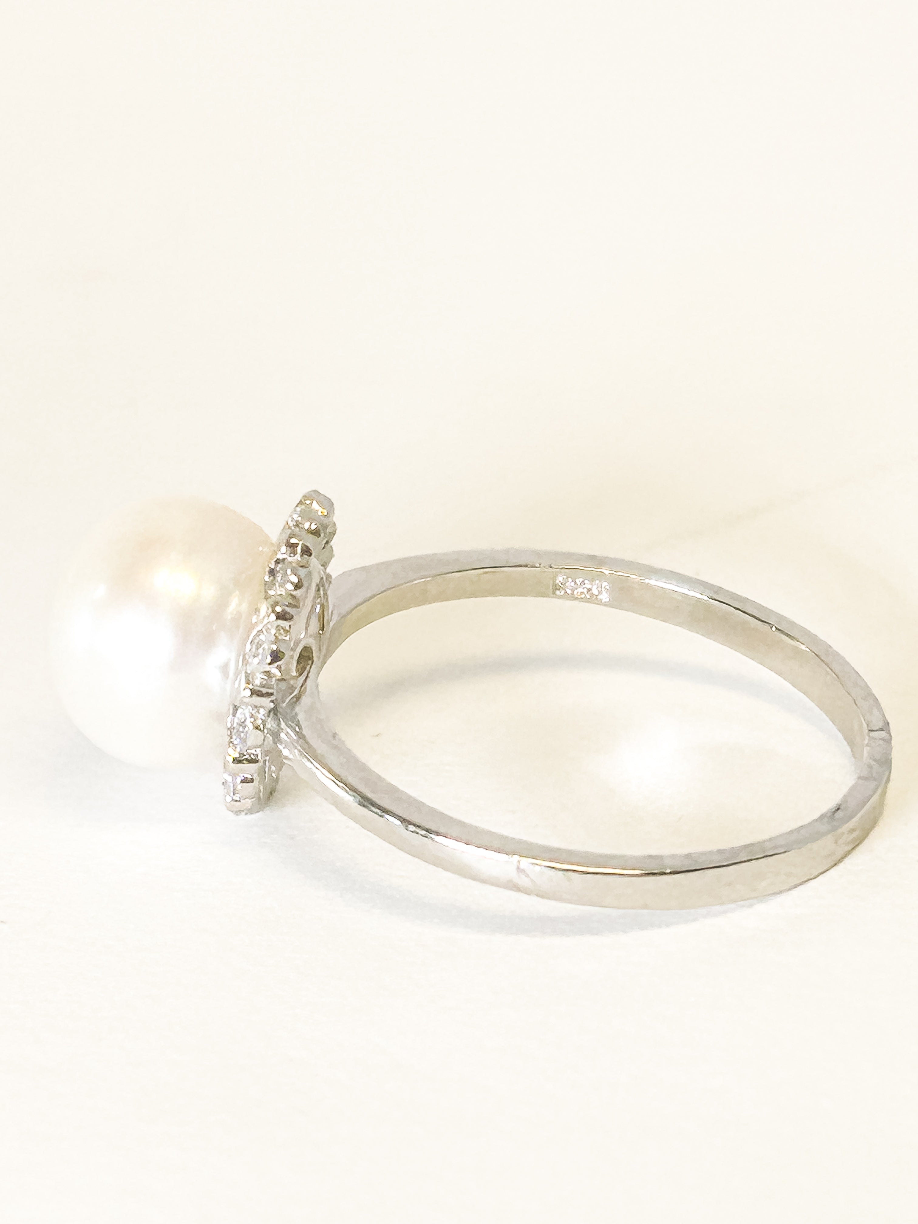 925 Sterling Silver Pearl Ring Size 9 - Frijja, LLC