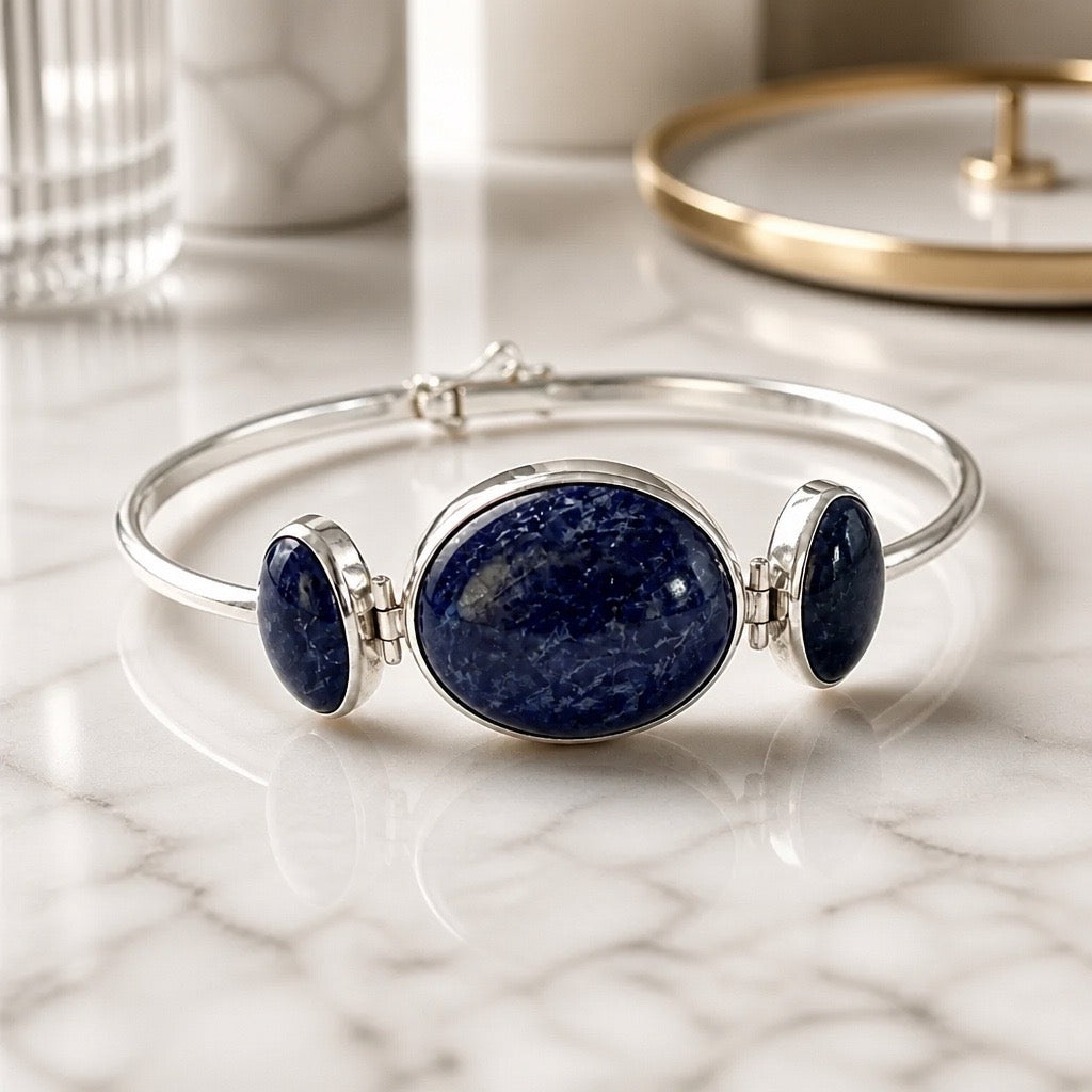 Moon Radiance Bracelet 950 Sterling Silver Sodalite Stone