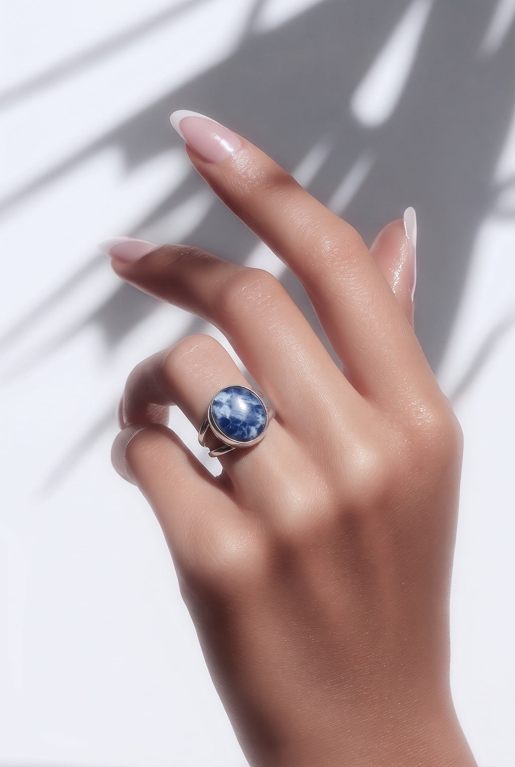 Moon Radiance - Ring 950 Sterling Silver Sodalite Stone
