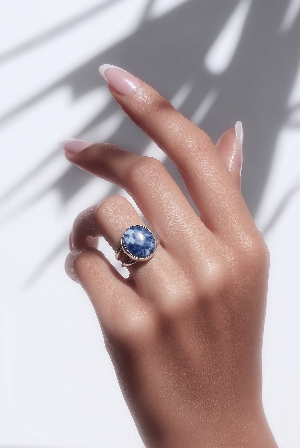 Moon Radiance - Ring 950 Sterling Silver Sodalite Stone