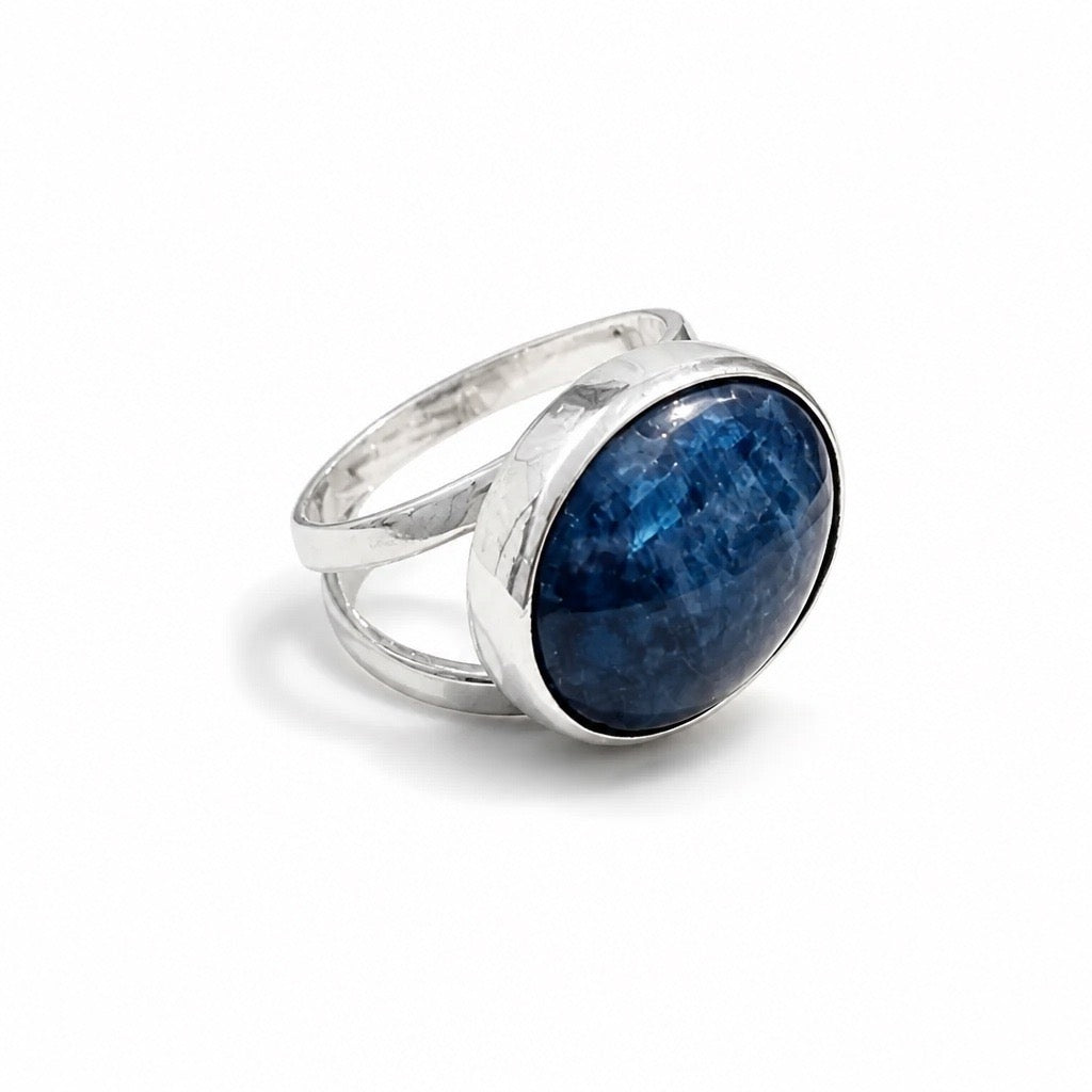 Moon Radiance - Ring 950 Sterling Silver Sodalite Stone
